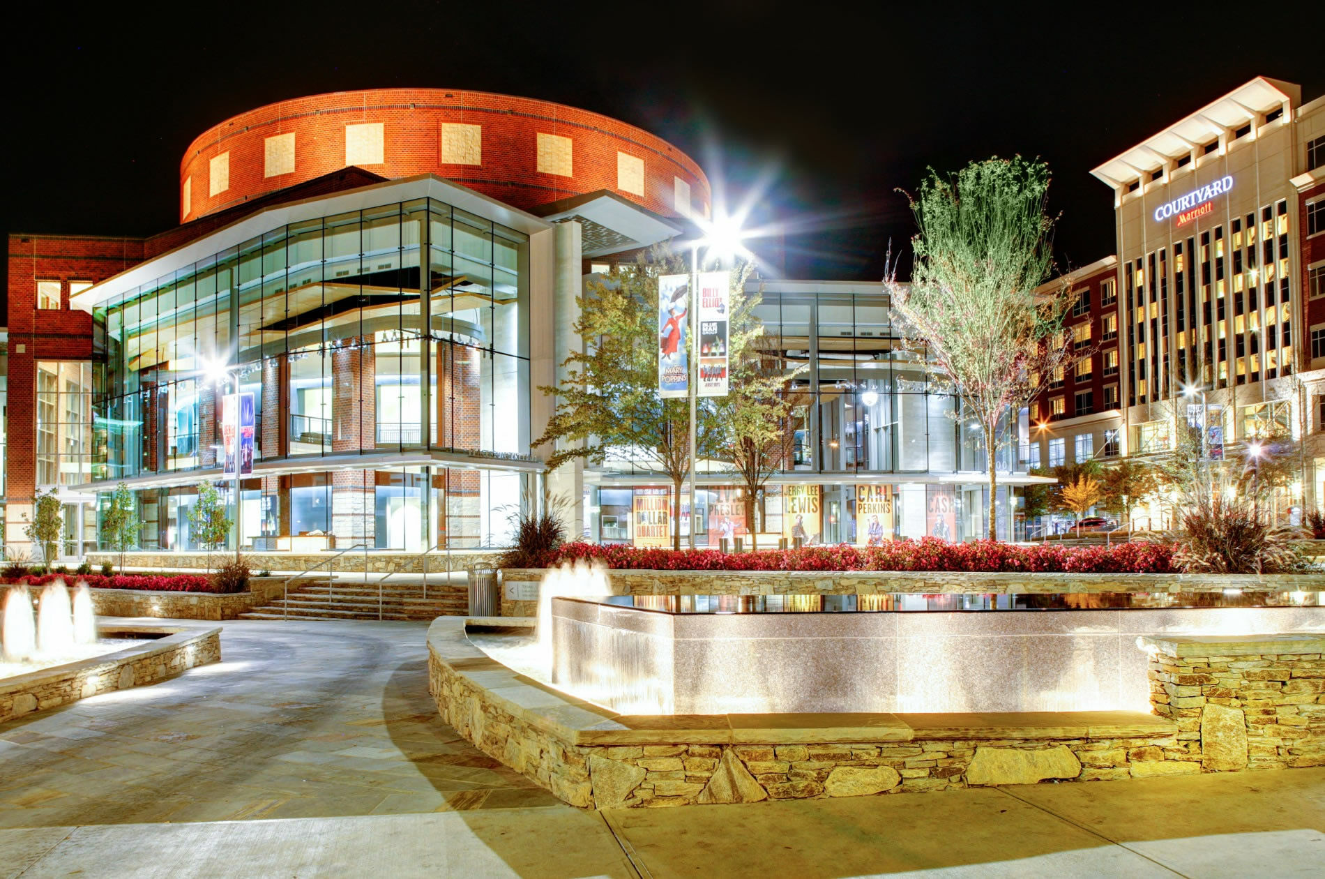 Courtyard By Marriott Greenville Downtown Exterior photo
